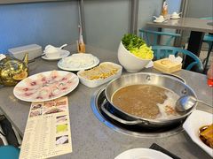 -郑猛记石岐鸽主题餐厅(长江店)