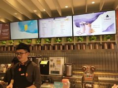 -CoCo都可(湖滨银泰店B区店)