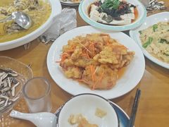 -鹤乡东北菜(崮山路店)