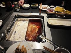-海底捞火锅智慧餐厅(中骏世界城店)