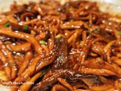 -八府香鸭·啫啫煲(华山路店)