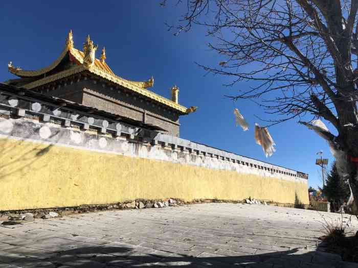 百鸡寺-"从古城去百鸡寺的上山路有很多条,不熟悉的."-大众点评移动版