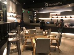 -瑞幸咖啡(怡富广场店)