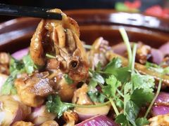 -胡须佬鸡煲四季火锅(龙珠大道店)