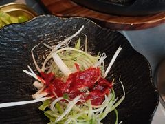-草家酱蟹炭火烤肉店(珲春南路一店)