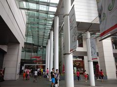 门面-东荟城名店仓