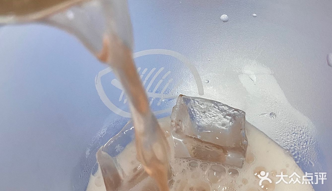 祝大家中秋快乐🎑今天饮酒啦（福佳啤酒）