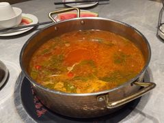 -野山舂·贵州现舂酸汤牛肉(民生路店)