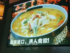 -江城小馆陕南妈妈菜·全球旅行餐厅(钟楼店)