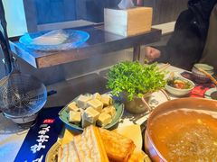 -牛村来人潮汕牛肉火锅(西单店)