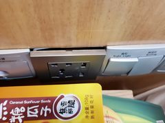 -广州卡丽酒店(大金钟路地铁站店)