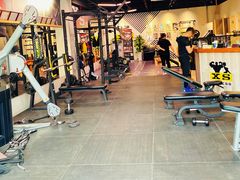 器械区-享受健身·美体塑形馆