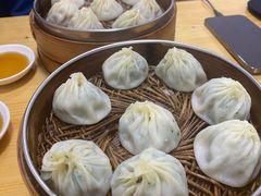 招牌鲜肉汤包-曼曼汤包(建国西路店)