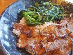 炭烤猪五花肉盖饭-热血兄弟·炭火烤肉(融侨中心店)