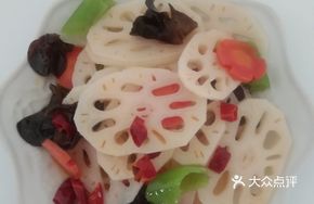Spicy Stir-fried Lotus Root