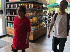 -星巴克臻选(上海长风大悦城店)