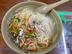 -亮亮面馆(经六路店)