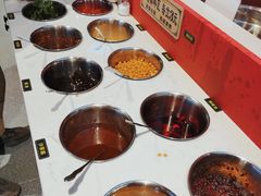 自助调料区-牛鼎旺鲜卤牛杂煲(嘉兴南湖八佰伴店)
