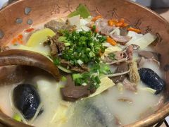 -成都你六姐·牛肉冒菜(城市集市合生汇店)