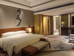 -广州天河希尔顿酒店