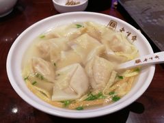 刀鱼馄饨-老半斋(福州路店)