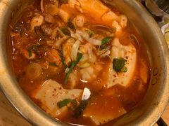 海鲜豆腐锅-金北顺大锅家(신사본점)