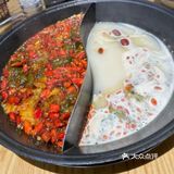 今天火锅吃撑了，超满足