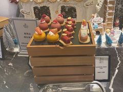 -广州万富希尔顿酒店·感趣自助餐厅·金秋蟹宴生蚝海鲜刺身