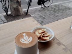 Flat&nbsp;White-Onirii Coffee(长乐路店)