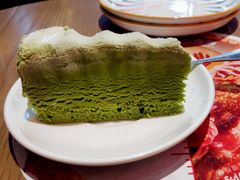 -必胜客(上海华谊新所店)