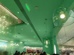 -季季红火锅(柳州城中万达二店)