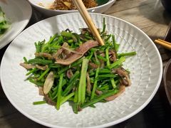 芫爆百叶-魁盛居百年鲁菜馆(县西巷店)