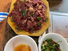 -黄利砖万峰林布依特色酸笋牛肉馆