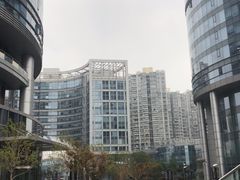 -绿洲中环中心-停车场