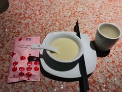 -红樱桃·欢乐餐厅(太原里店)