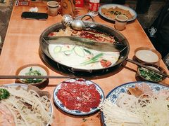 -周小明火锅(黑金冠社区店)