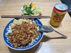 -红猪卤肉饭(大西洋美食城店)