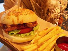 -必胜客(WOW中心城店)