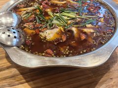 -乡土特色.冷锅鱼.牦牛肉汤锅