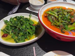 -万重锦·人文川菜馆(骡马市店)