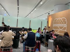 大堂-麦当劳(北京大兴机场二层国内到达(安检外)店)