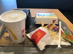 -麦当劳(长兴路万达店)