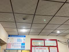 -梁老三麻辣鸡头(汝河小区店)