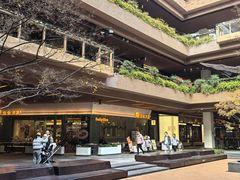 -瑞虹新天地月亮湾
