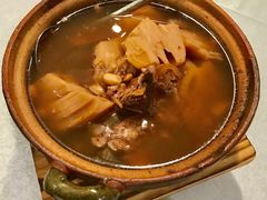 星湖莲藕煲花生-五稻厨房粤西菜(新闻店)