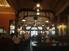 -Majestic Café