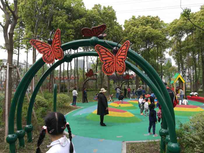 共康四村-"作为老小区,四村已经是非常棒了,小区不拥.