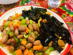 -闯关东东北农家菜(崂山石老人店)