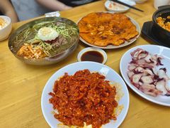 白灼八爪鱼-屋里家延边朝鲜族冷面(南园店)
