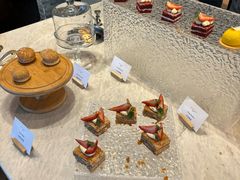 -锦厨国际自助餐厅 · 云端景观 (昆明索菲特大酒店)